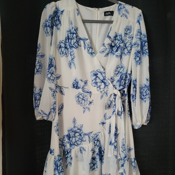 Dotti White and Blue floral dress - Picture 1 of 4